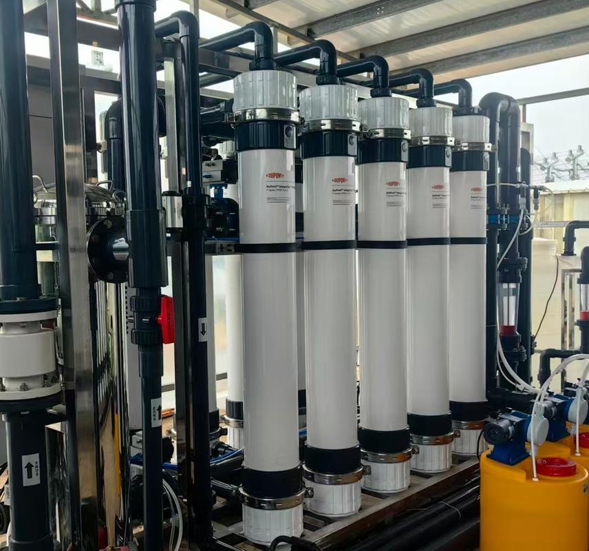 Dupont SFP-2860 PVDF Ultrafiltrasyon Membran Modülü, 0.03μm gözenek boyutu ve RO önceden işleme için 51m2 alanı
